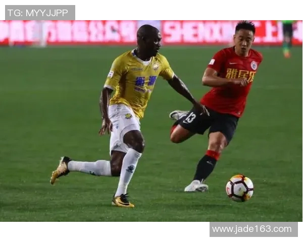 西安足球队在精英赛中以71分稳居积分榜首位 西安足球队在精英赛中以71分稳居积分榜首位