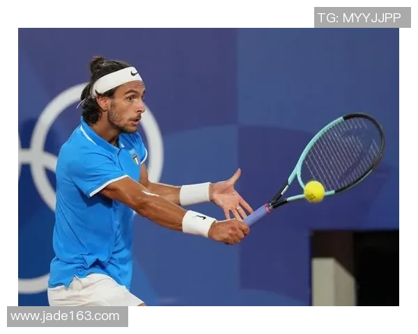 成都网球队以72分领跑世锦赛积分榜展现强大实力